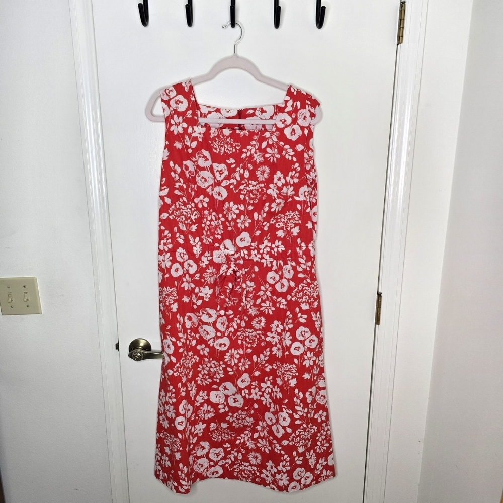 70's/80's Vintage Chic Red and White Floral Midi Dress